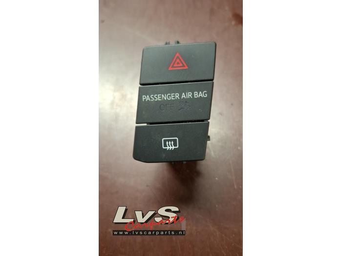 Volkswagen UP Panic lighting switch