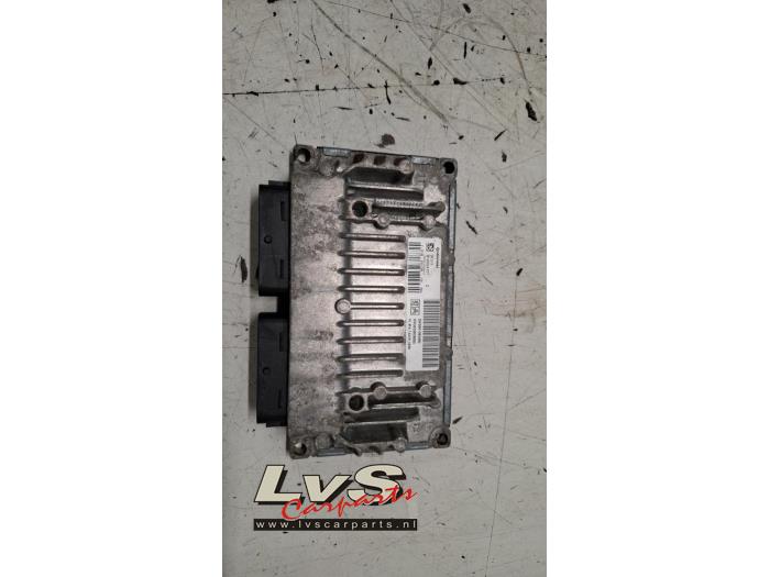 Peugeot 207 Ordinateur réservoir automatique