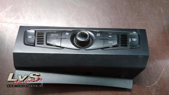 Audi A4 Tacho - Kombiinstrument KM