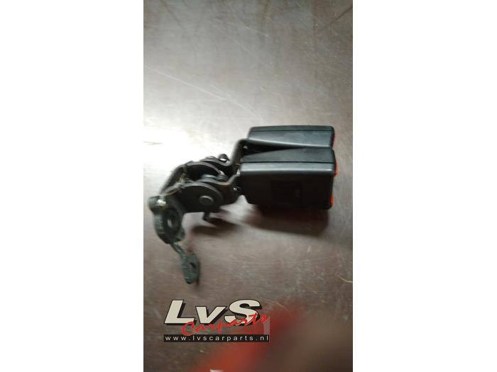 Seat Leon Rear seatbelt buckle, centre