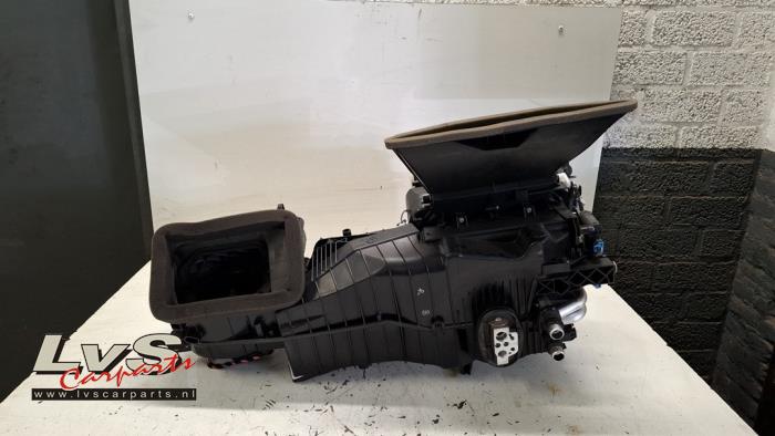 Volkswagen Tiguan Boîtier chauffage