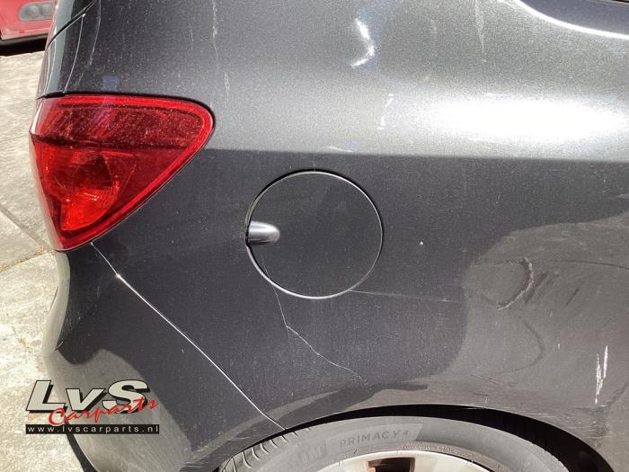 Opel Meriva Tank Klep