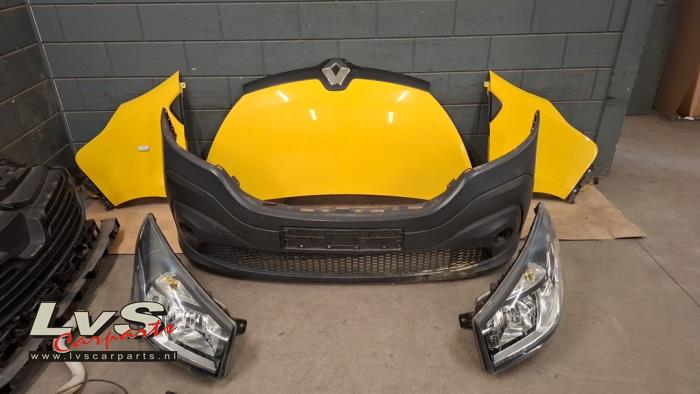 Renault Trafic Front end, complete