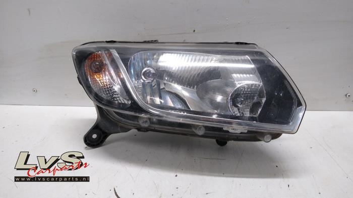 Dacia Sandero Headlight, right
