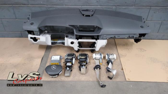 Mercedes E-Klasse Airbag-Set + Armaturenbrett