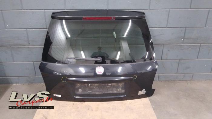 Fiat Sedici Tailgate