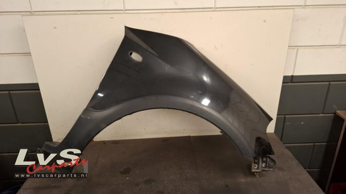 Fiat Sedici Front wing, right