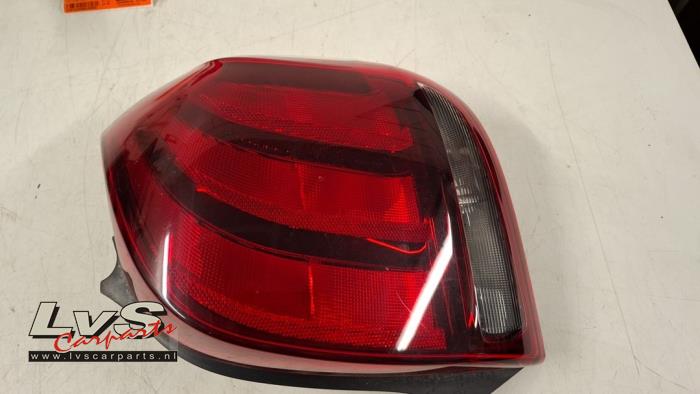 Peugeot 108 Feu arrière droit