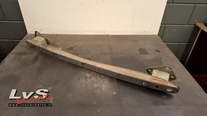 Peugeot 108 Cadre pare-chocs arrière