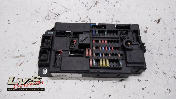 Mini ONE Zekeringkast