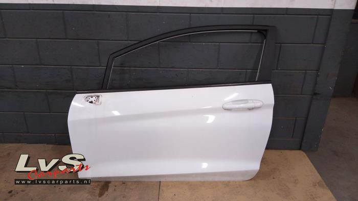 Ford Fiesta Door 2-door, left