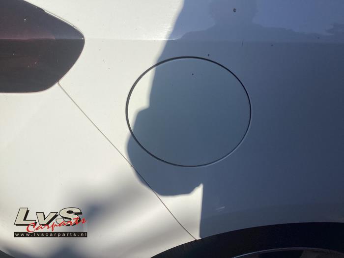 Opel Zafira Tank cap cover