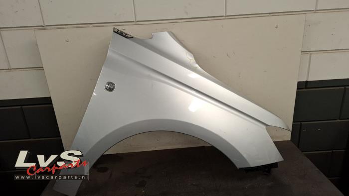 Volkswagen Caddy Front wing, right