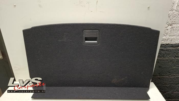 Volkswagen Polo Plaque sol coffre