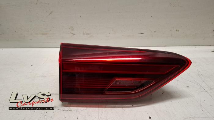 Volkswagen Polo Taillight, left