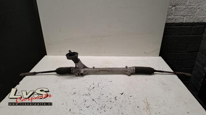 Volkswagen Polo Steering box