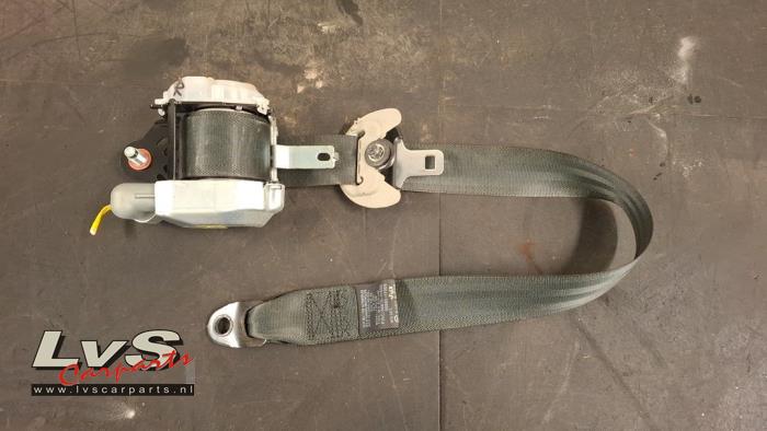 Kia Picanto Tendeur de ceinture droit