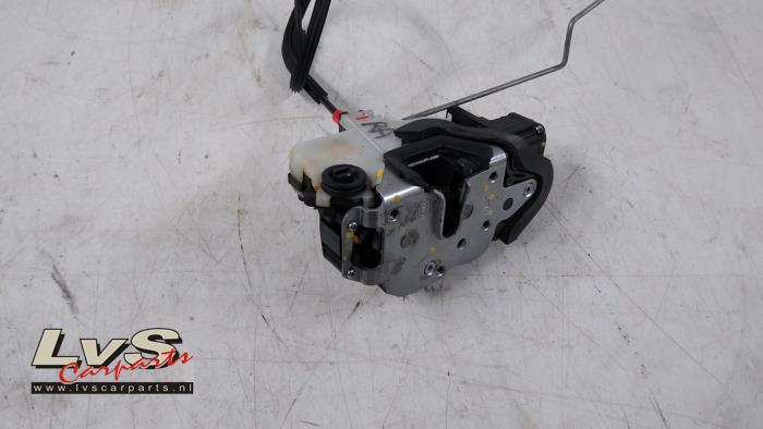 Opel Zafira Türschlossmechanik 4-türig rechts hinten