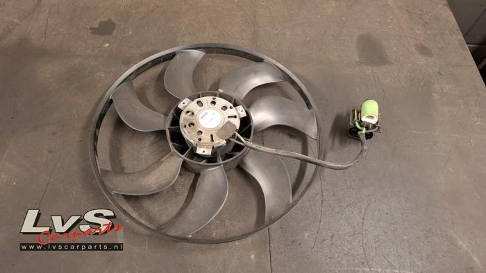 Opel Astra Cooling fans