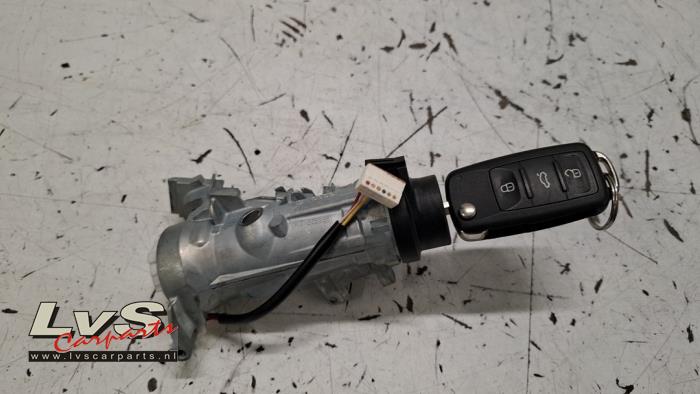 Volkswagen Caddy Ignition lock + key