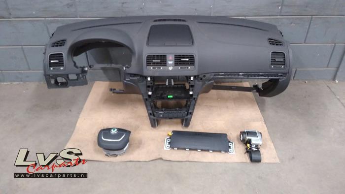 Skoda Yeti Airbag set + dashboard