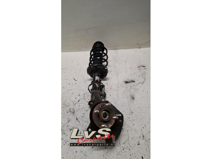 Kia Stonic Barre amortisseur avant gauche