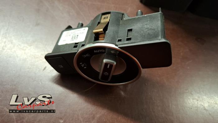 Mercedes E-Klasse Commutateur lumière