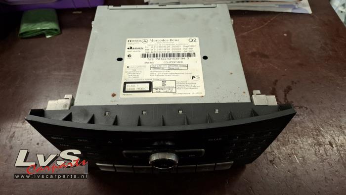 Mercedes E-Klasse Radio CD Spieler