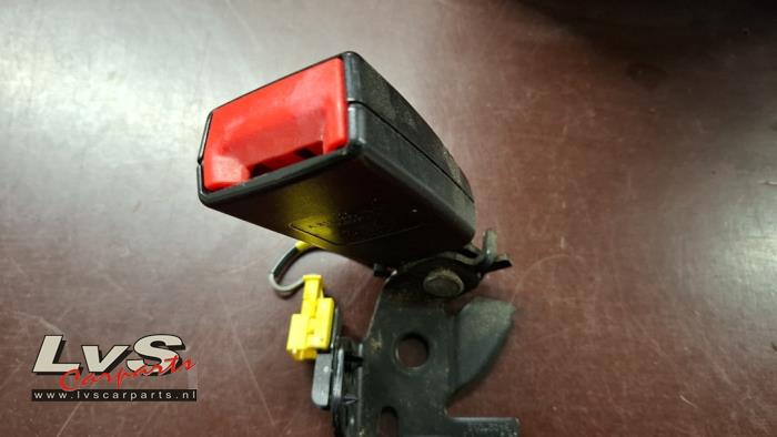 Mercedes E-Klasse Sicherheitsgurt Schließe links hinten