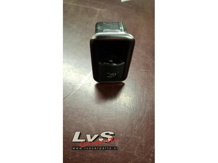 Mercedes E-Klasse Commutateur hayon