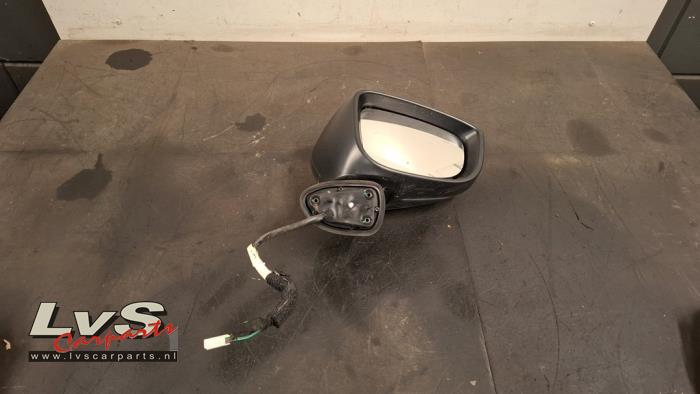Mazda 2. Wing mirror, right
