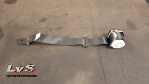 Gebruikte Veiligheidsgordel midden-achter Mazda 2 (DJ/DL) 1.5 SkyActiv-G 90 Prijs € 40,00 Margeregeling aangeboden door LvS Carparts