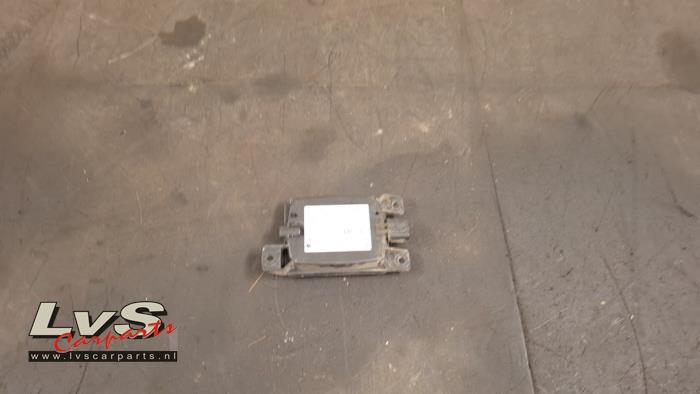 Mazda 2. Blind spot sensor