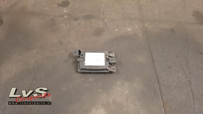 Mazda 2. Blind spot sensor