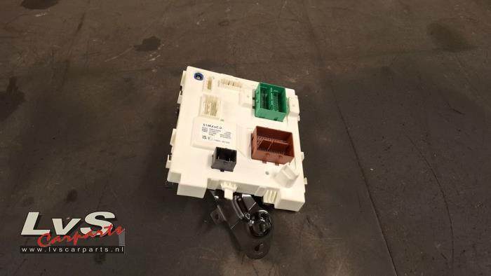 Lynk & Co 01 Steuergerät Body Control