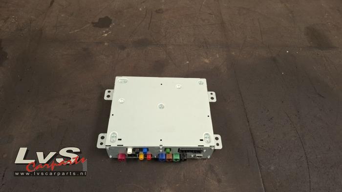 Lynk & Co 01 Radioverstärker