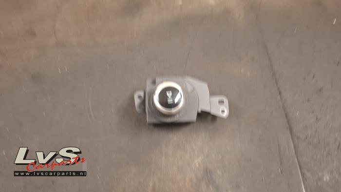 Lynk & Co 01 Commutateur (divers)