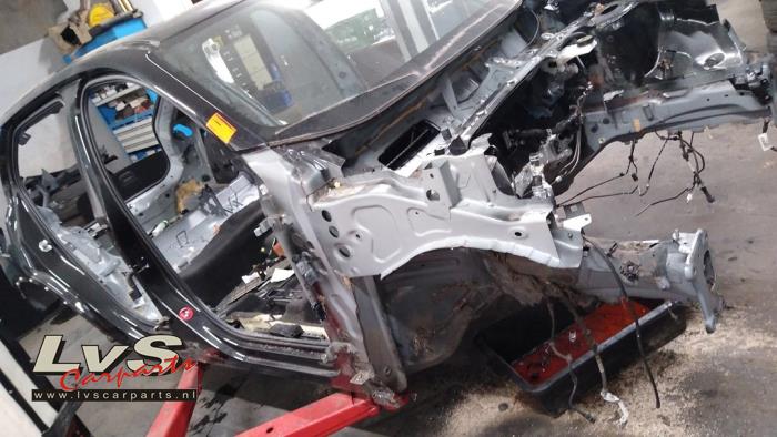 Lynk & Co 01 Snijdeel rechts-voor