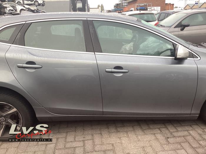 Volvo V40 Portière 4portes avant droite