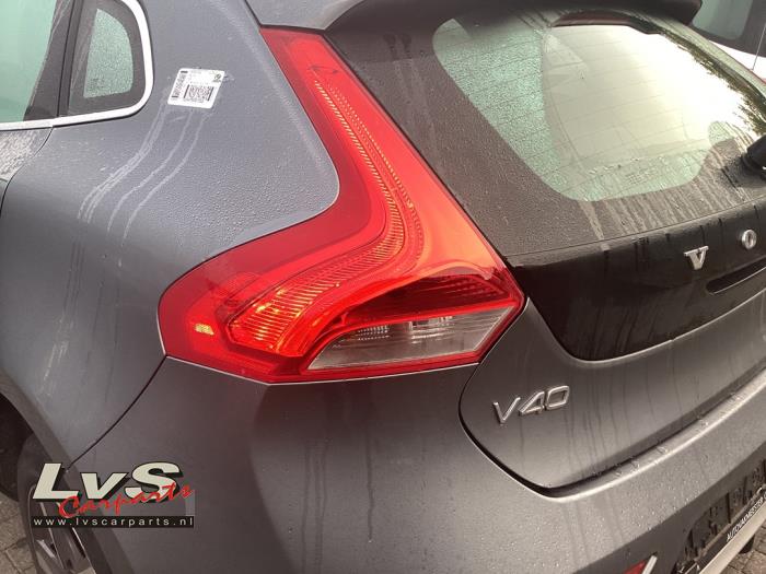 Volvo V40 Feu arrière gauche