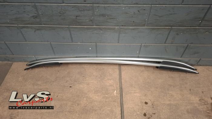 Lynk & Co 01 Dachreling Set