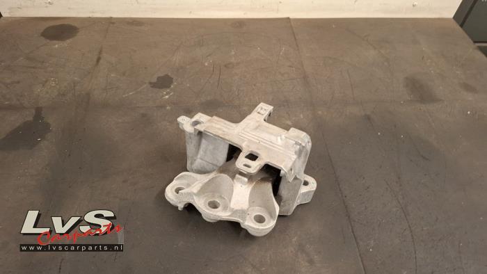 Lynk & Co 01 Versnellingsbak Steun