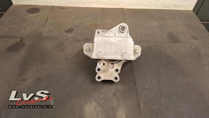 Lynk & Co 01 Motorlager