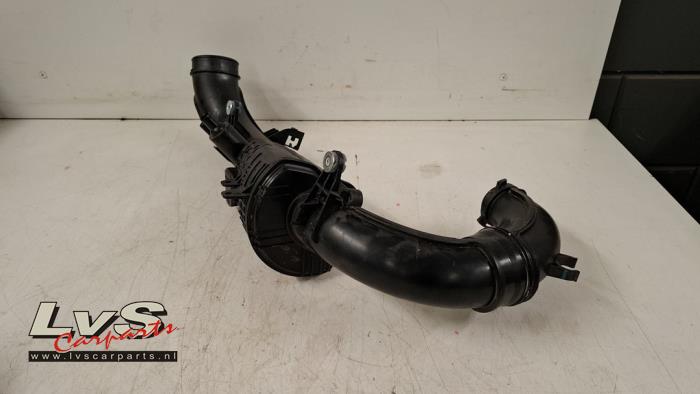 Lynk & Co 01 Ansaugschlauch Luft