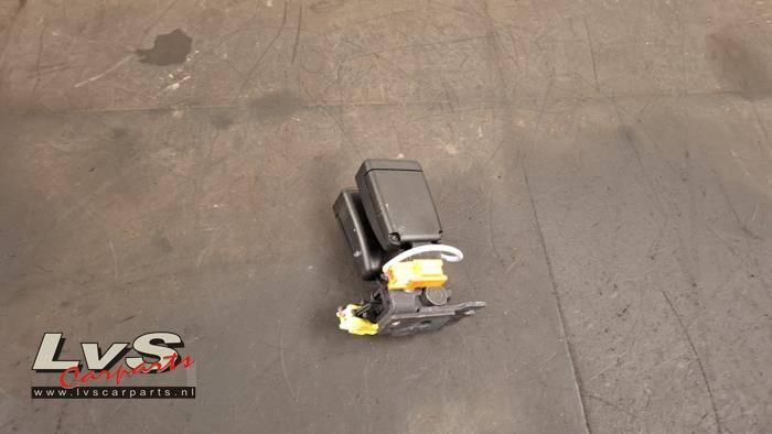 Lynk & Co 01 Sicherheitsgurt Schließe links hinten