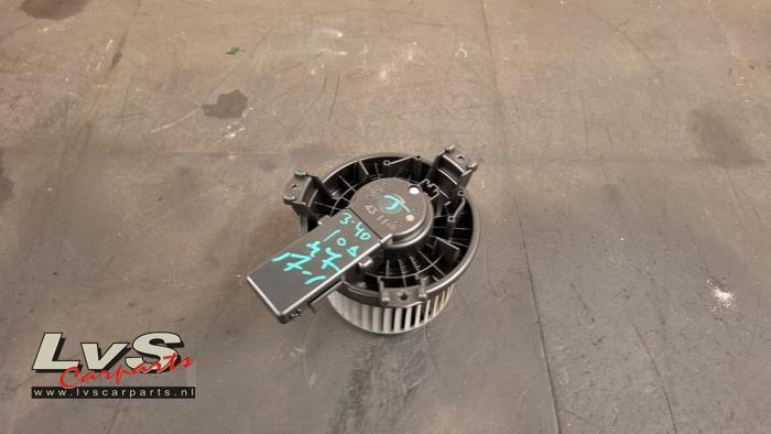 Suzuki Baleno Kachel Ventilatiemotor