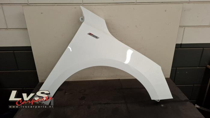 Ford Focus Aile avant droite