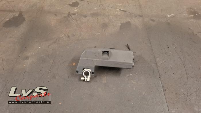 Volkswagen Polo Borne de batterie