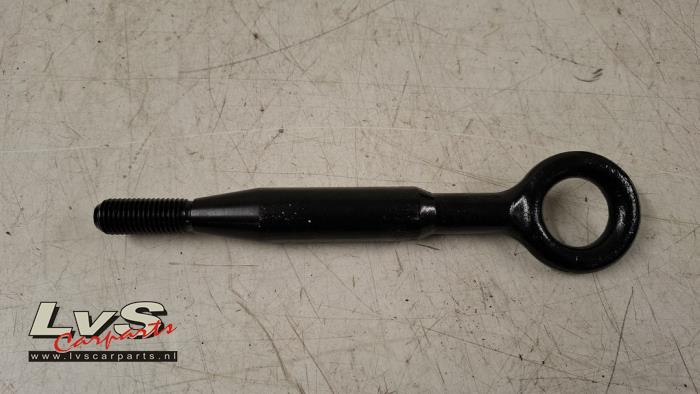 Lynk & Co 01 Abschleppöse vorne