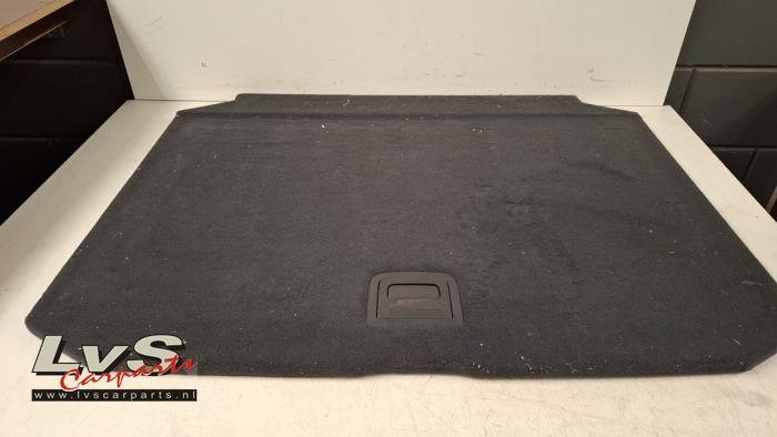 Audi A3 Plaque sol coffre